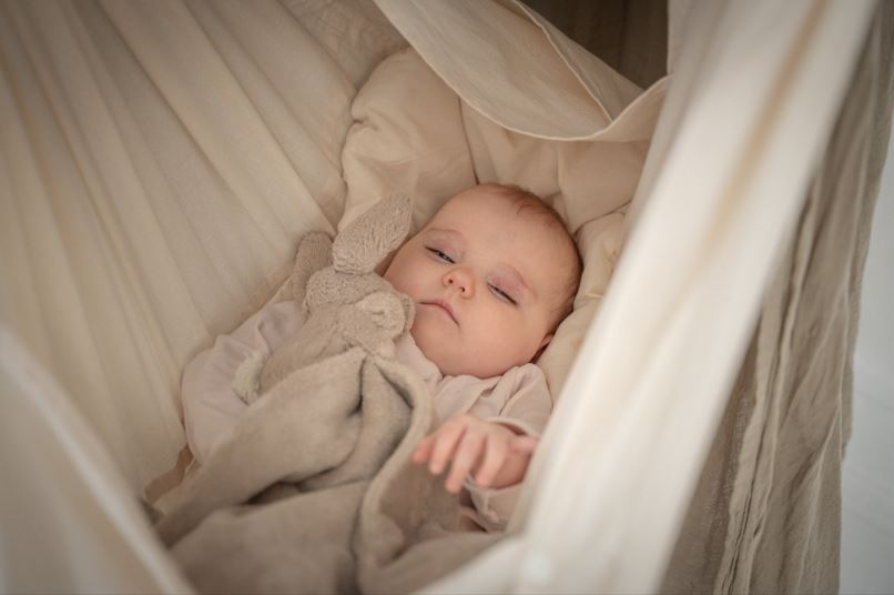 Kan baby sove i slyngevugge med det samme?